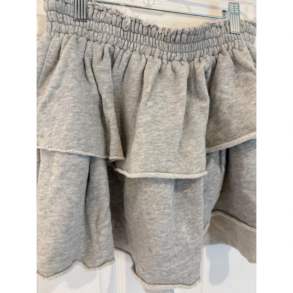 Aerie Ruffle Tiered Mini Skirt Gray Elastic Waist Athleisure Casual Womens Small - Picture 2 of 5